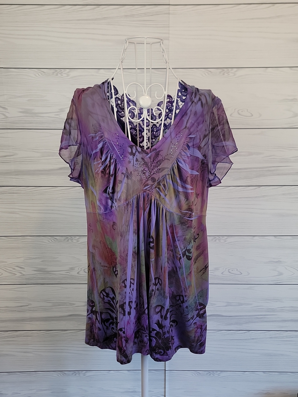 Unity World Wear Purple Floral V-Neck Flutter Sleeve Top Womens Size L